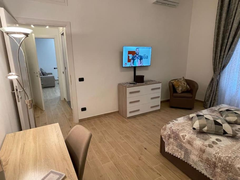 Nel Quartiere Bayres Suite Completamente Rinnovata Milan Luaran gambar
