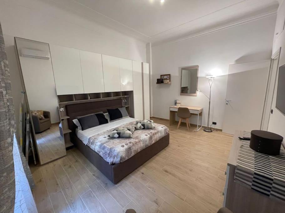 Nel Quartiere Bayres Suite Completamente Rinnovata Milan Luaran gambar