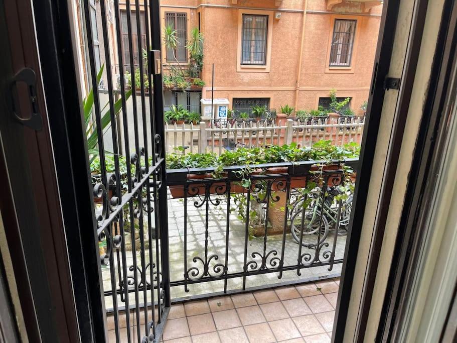 Nel Quartiere Bayres Suite Completamente Rinnovata Milan Luaran gambar