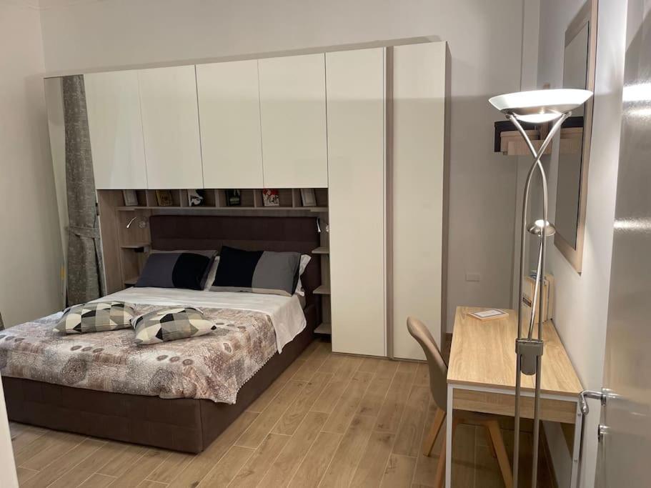 Nel Quartiere Bayres Suite Completamente Rinnovata Milan Luaran gambar