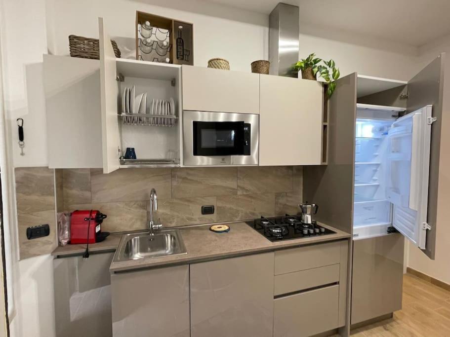 Nel Quartiere Bayres Suite Completamente Rinnovata Milan Luaran gambar