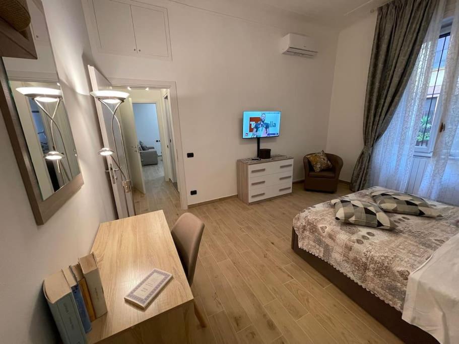 Nel Quartiere Bayres Suite Completamente Rinnovata Milan Luaran gambar
